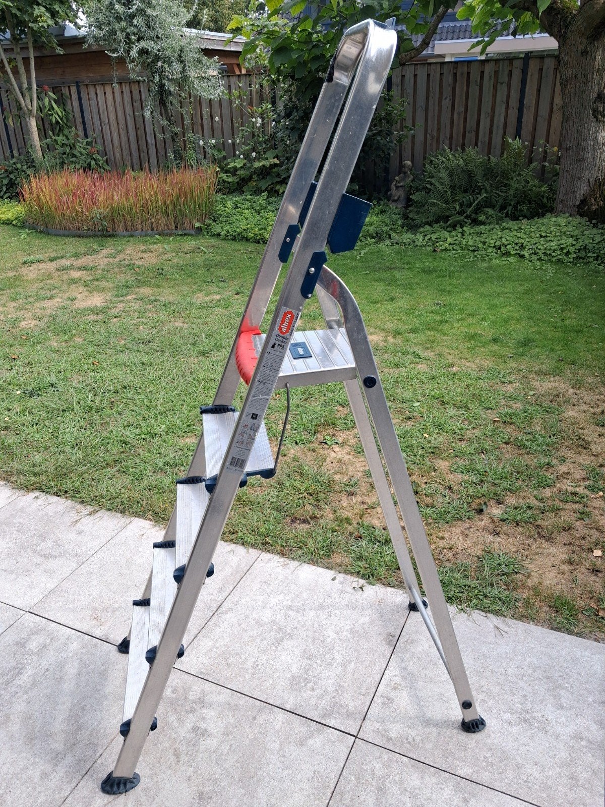 Altrex Double Decker D 805 huishoudtrap, Ophalen, Zo goed als nieuw, Minder dan 2 meter