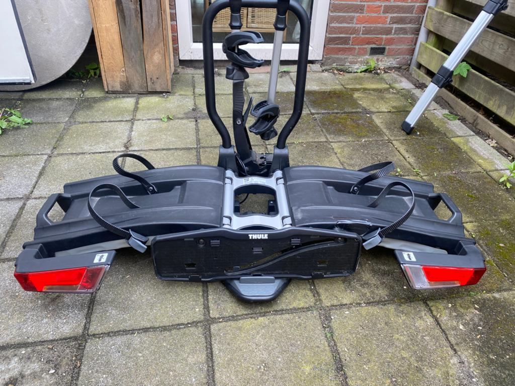 Thule Easyfold XT 933 fietsendrager, Ophalen, Zo goed als nieuw, 2 fietsen, Trekhaakdrager