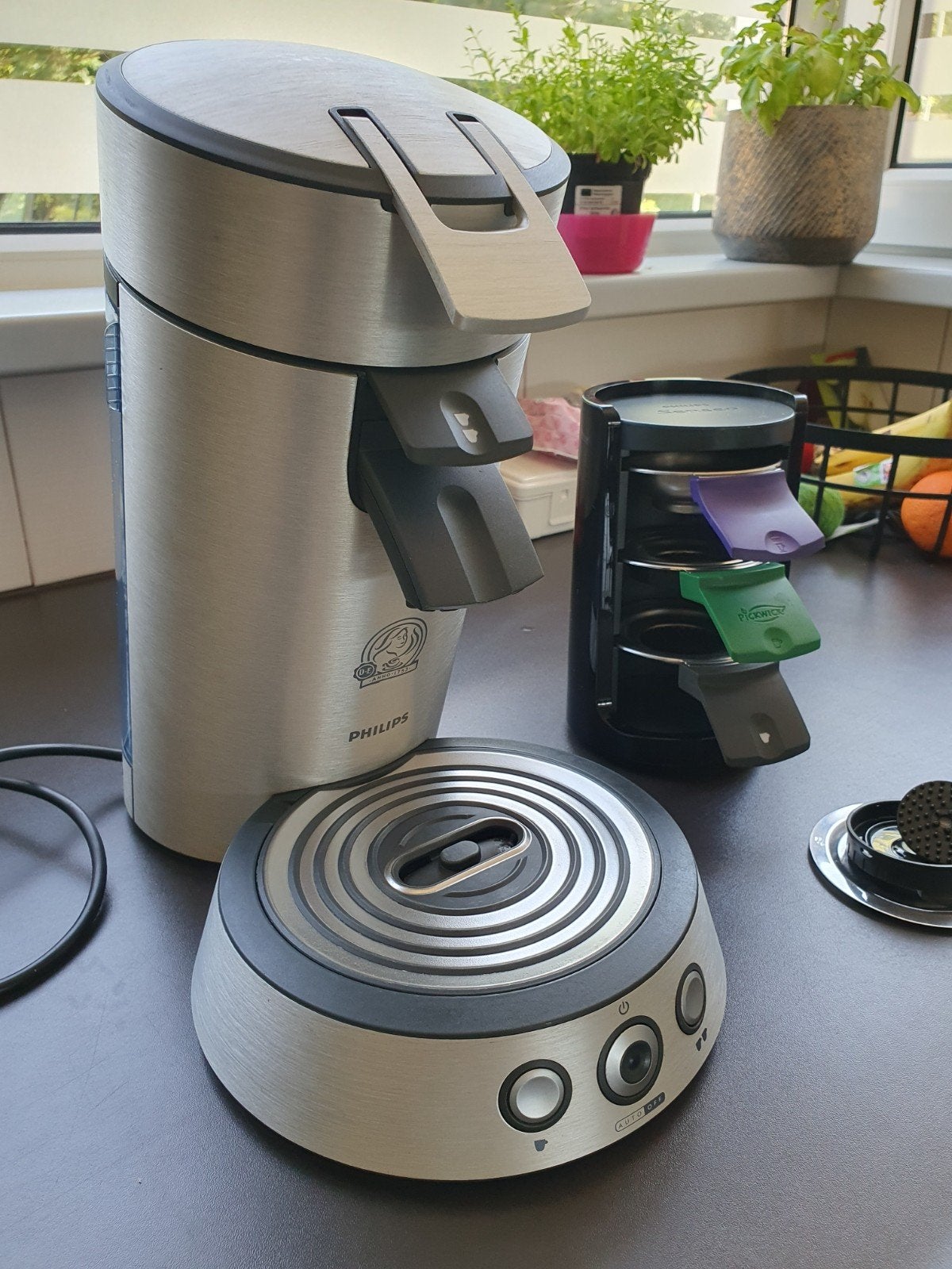 Philips Senseo koffiezetapparaat met padhouder, Ophalen, Koffiemachine, Zo goed als nieuw, 2 tot 4 kopjes
