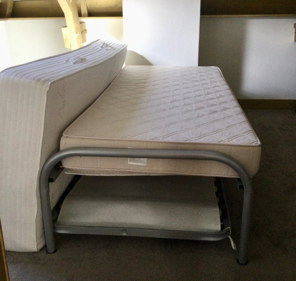 Onderschuifbed, Ophalen, 90 cm, Eenpersoons, Zo goed als nieuw