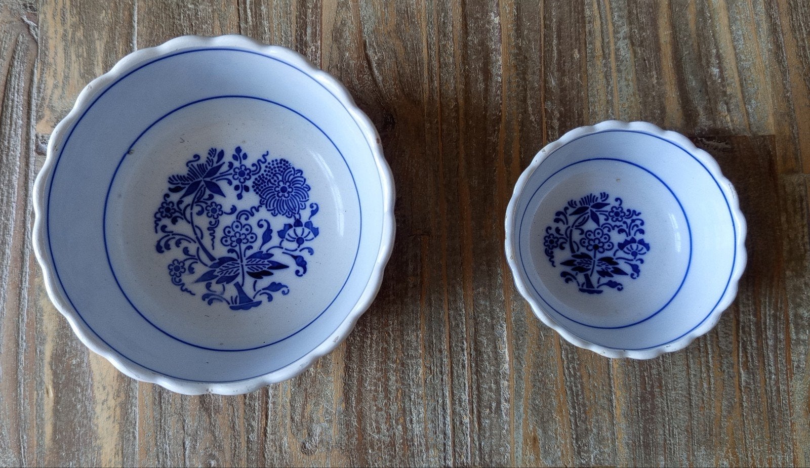 2 kommen met Zwiebelmuster decor, Ophalen of Verzenden