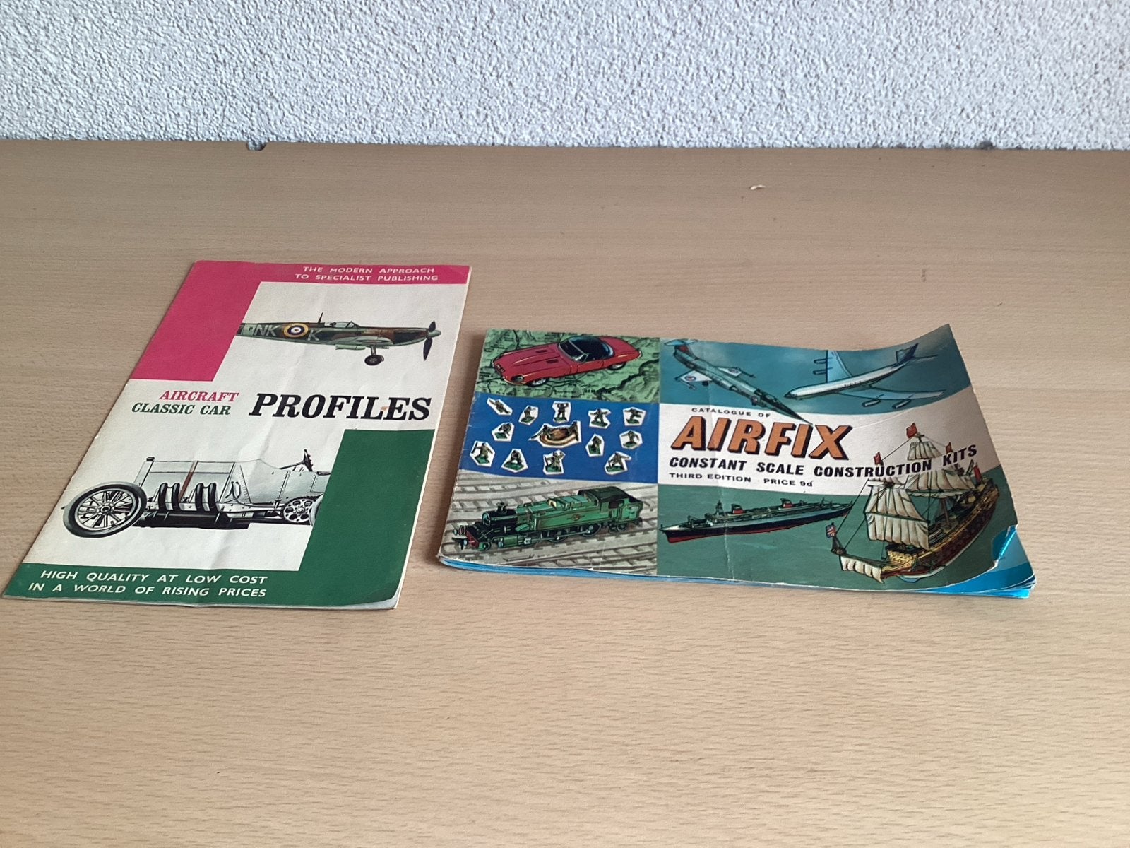 Airfix Catalogus en Aircraft Classic Car Profiles, Ophalen of Verzenden, Gebruikt, Overige typen, Airfix