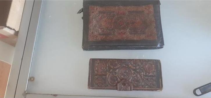 Antieke spaanse set, Ophalen of Verzenden