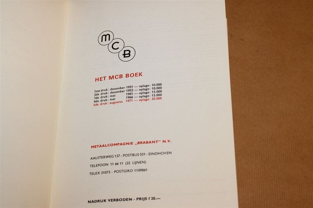 Het MCB Boek — Staalprofielen & Tabellen 1971, Boeken, Techniek, Ophalen of Verzenden, Gelezen, Bouwkunde