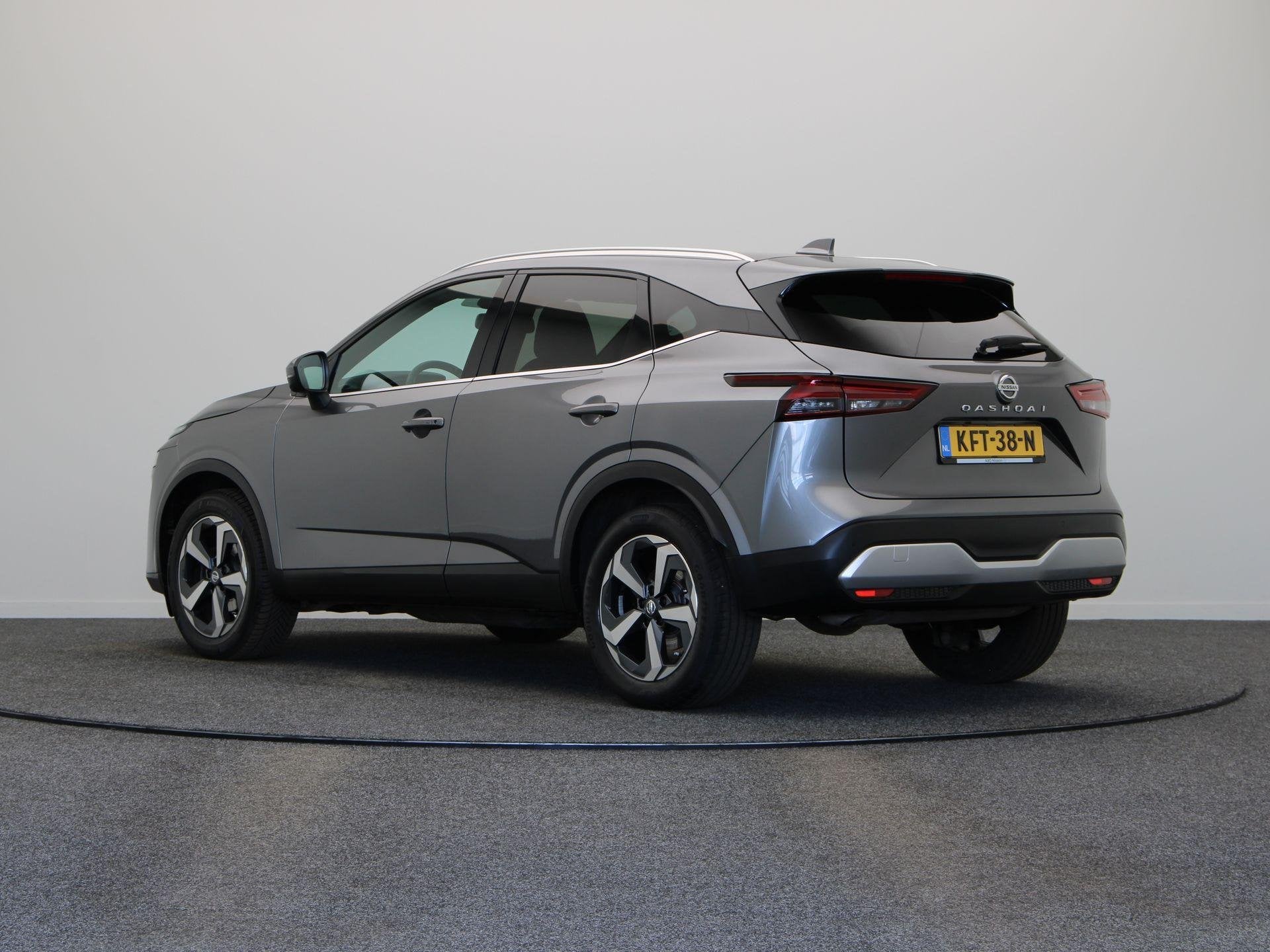Nissan Qashqai 158pk MHEV Xtronic Tekna | Head-Up Display |, Auto's, Dealer onderhouden, Euro 6, Leder en Stof, Bedrijf