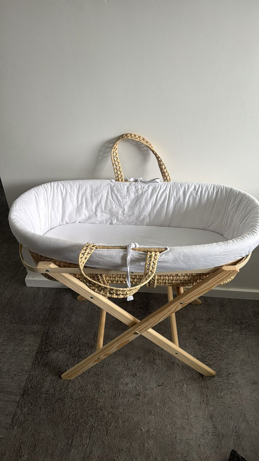 Mozes mand met standaard €100, Ophalen, Wieg
