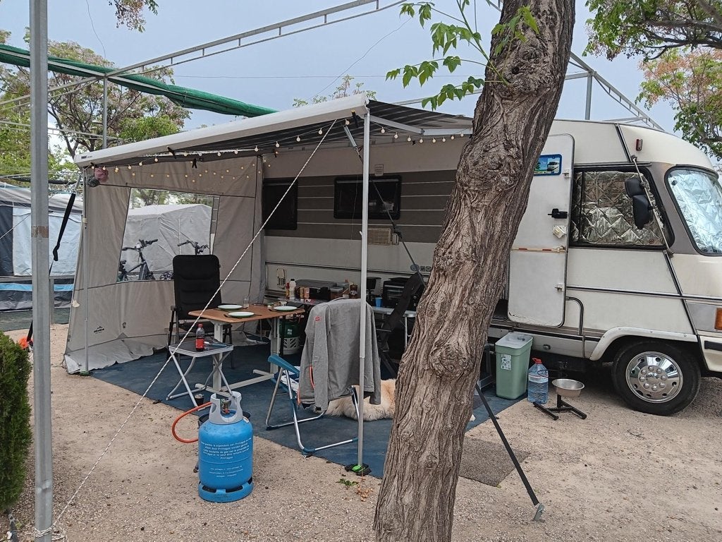 Integraal Peugot Hymer Camper, Integraal, Ringverwarming, Achteruitrijcamera, 6 tot 7 meter