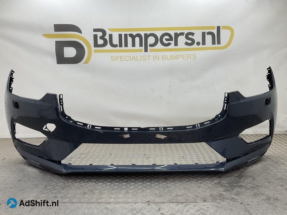 Bumper Volvo XC60 XC-60 2017-2021 31425160 Voorbumper E5-204, Bumper