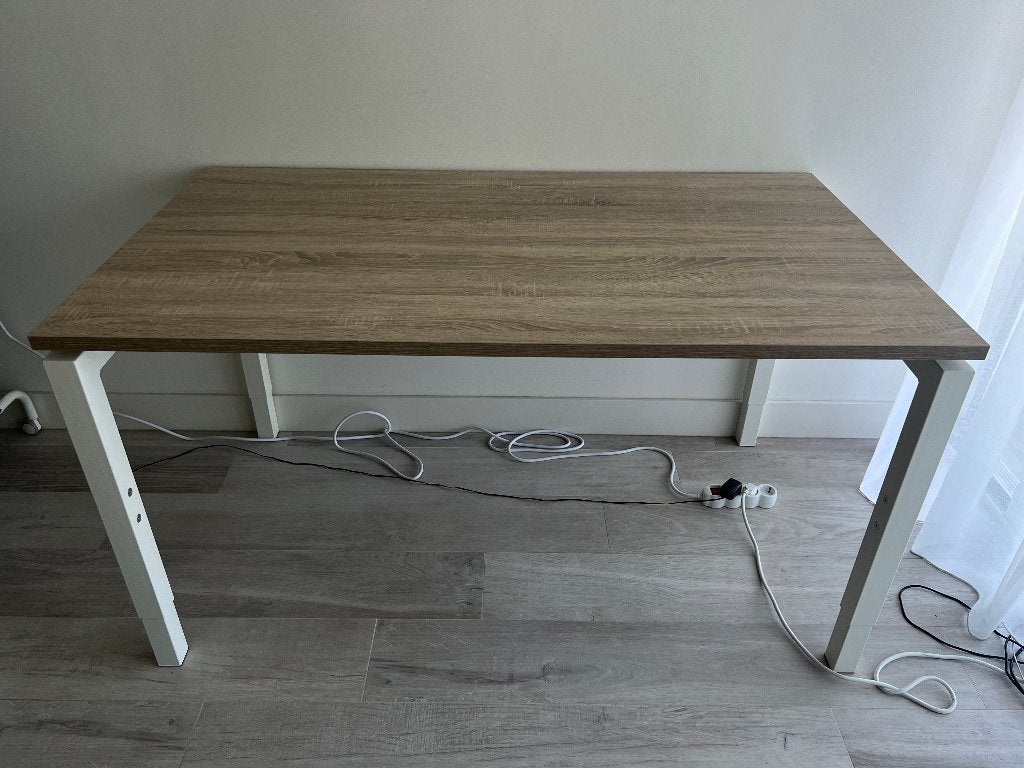 Stevig bureau 140x80 cm -eikenlook blad en wit metalen frame, Ophalen, Demontabel, Hout, Zo goed als nieuw