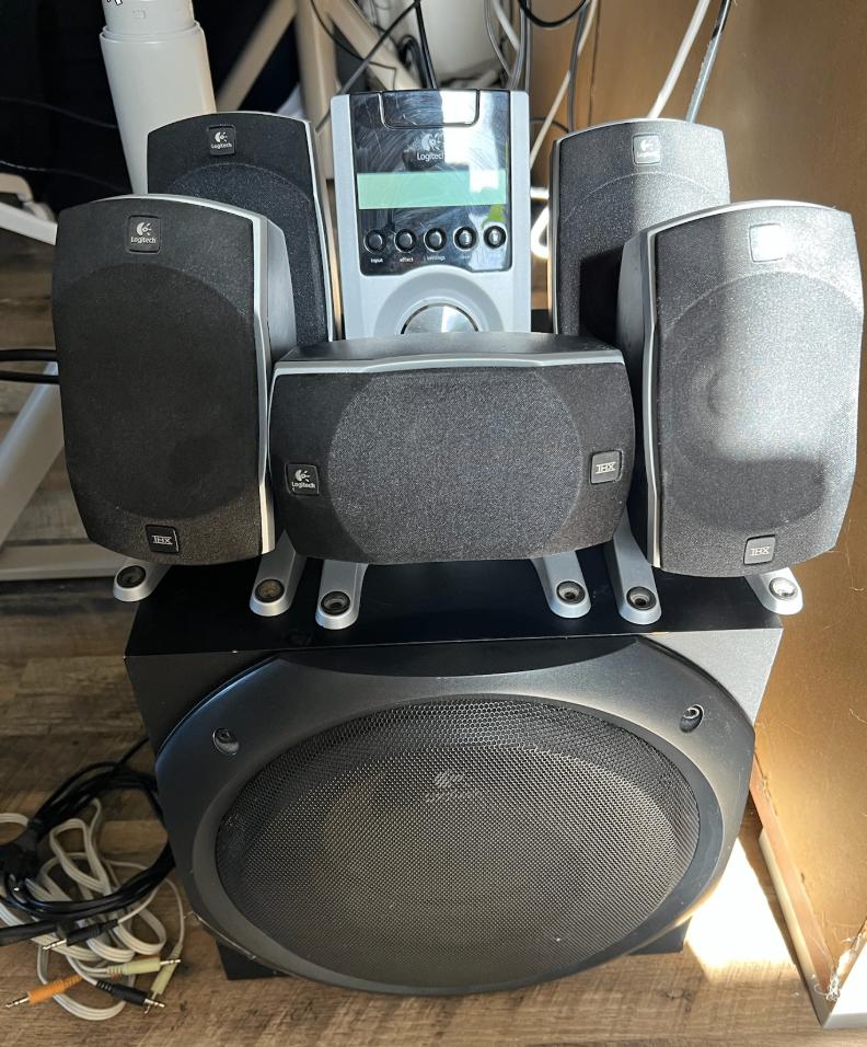 Logitech Z-5500 5.1 surround set, Gebruikt, 70 watt of meer, 5.1-systeem, Overige spelers