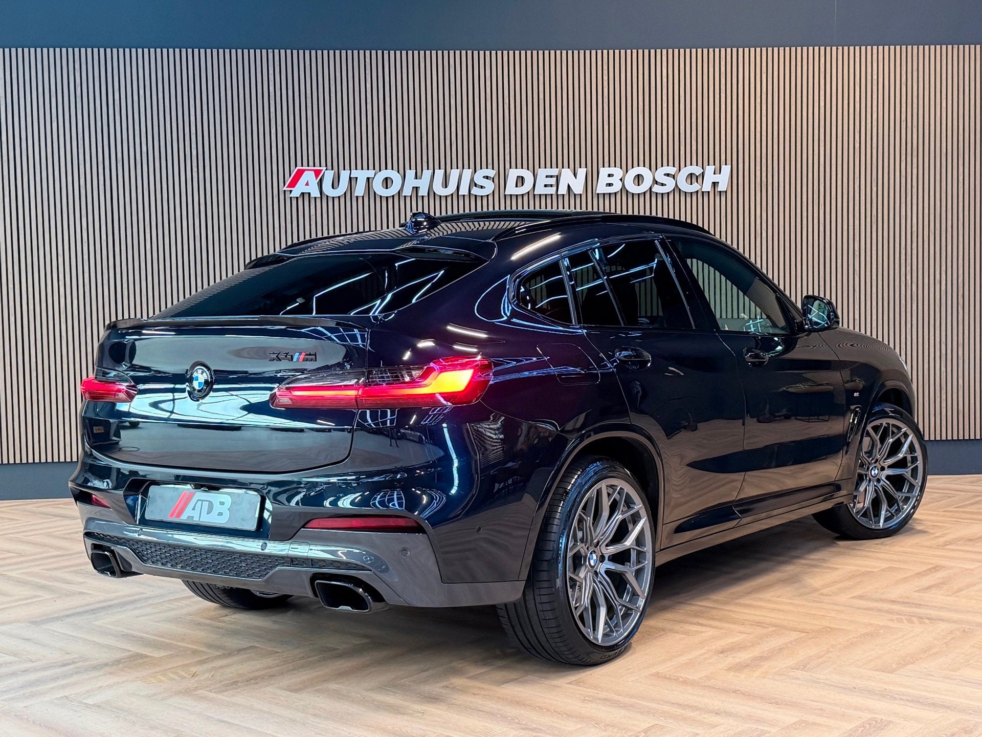 BMW X4 M40i High Executive 354PK |Pano|stoelverkoeling|H&K|, Automaat, Dealer onderhouden, 1800 kg, Gebruikt