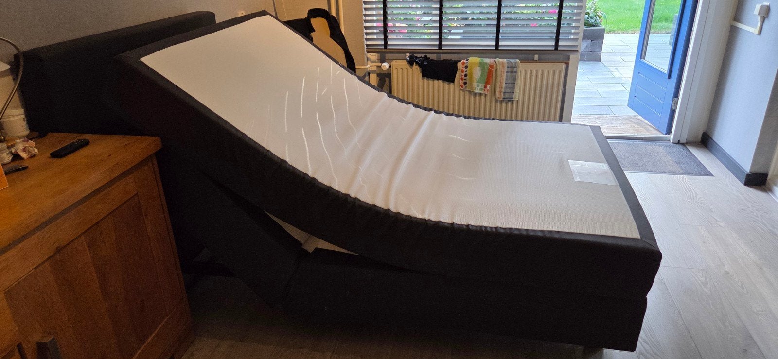 Eastborn Verstelbaar Bed 120x200 - Zo goed als nieuw, Ophalen, Verstelbaar, Zwart, Zo goed als nieuw