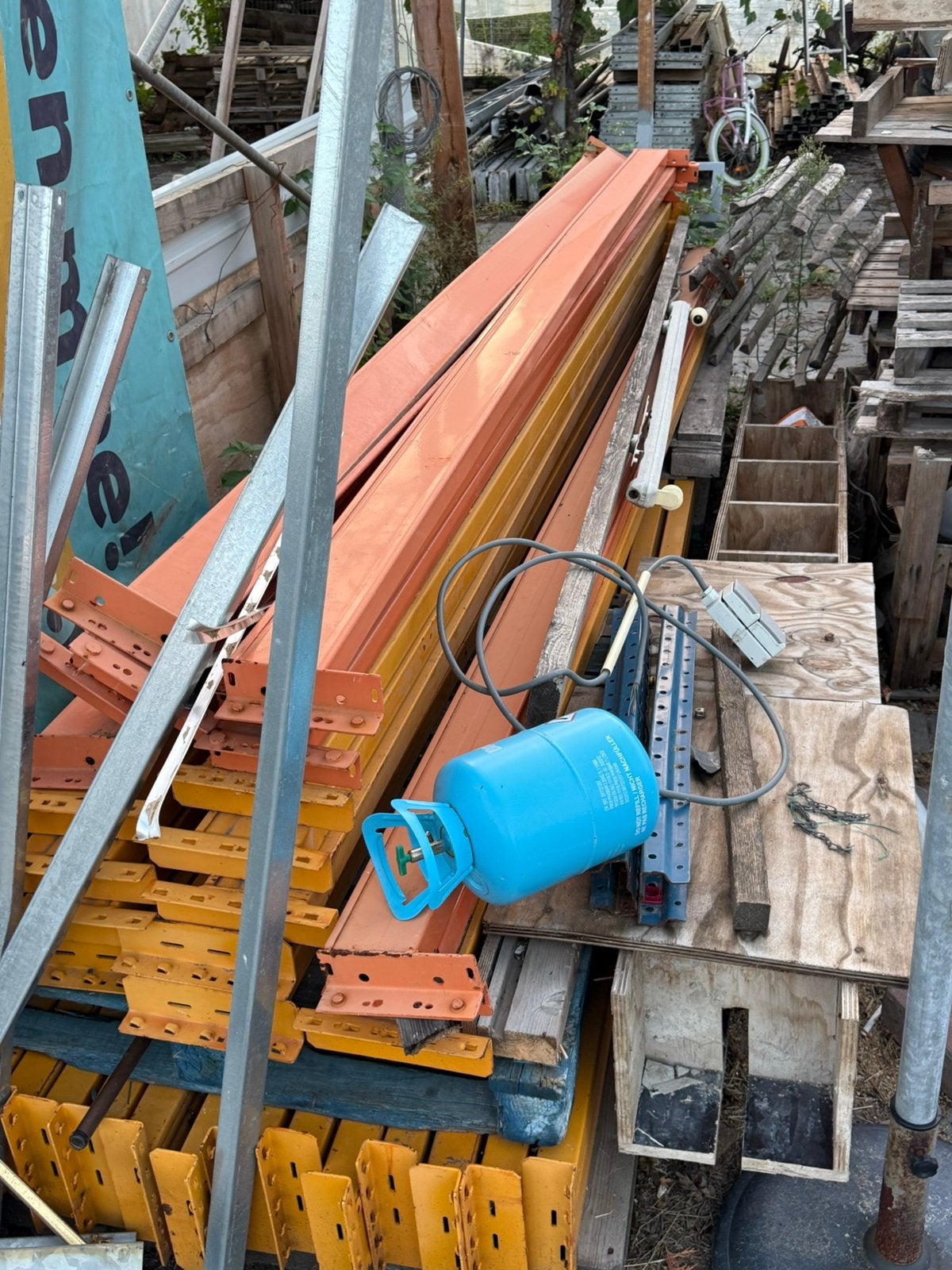 Diverse liggers voor palletstelling 3,6 m lang, Ophalen