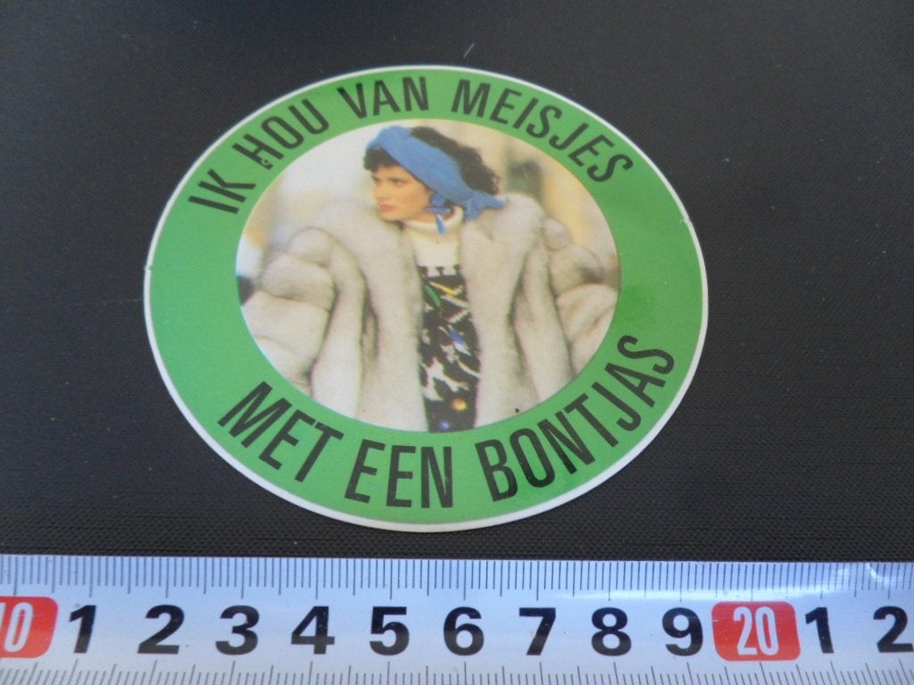 sticker ik hou van meisjes met een bontjas *, Ophalen, Zo goed als nieuw