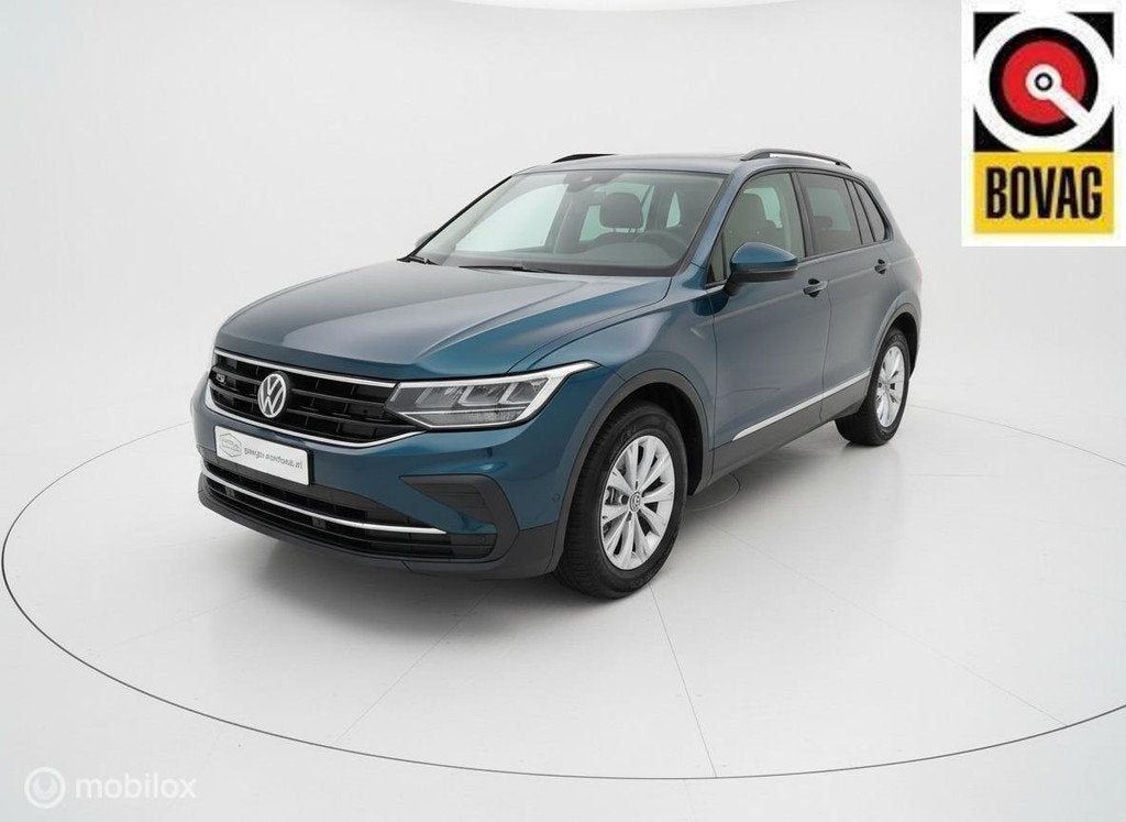 Volkswagen Tiguan 1.4 TSI eHybrid 2024 ACC/CARPLAY/KEYLESS!, Auto's, Volkswagen, 4 cilinders, Blauw, Leder en Stof, Hybride Elektrisch/Benzine