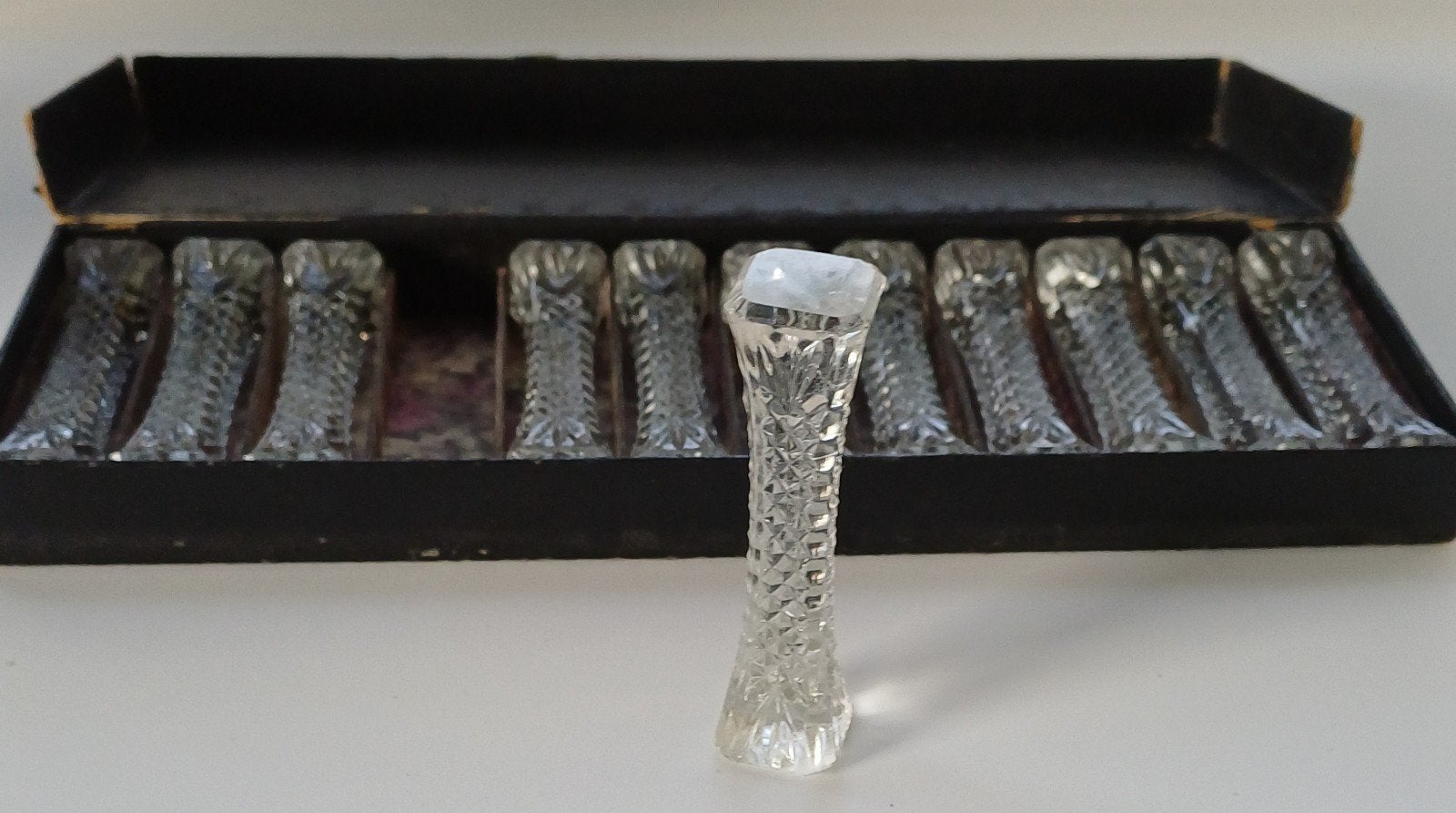 Antieke glazen messenleggers in originele doos, Ophalen of Verzenden