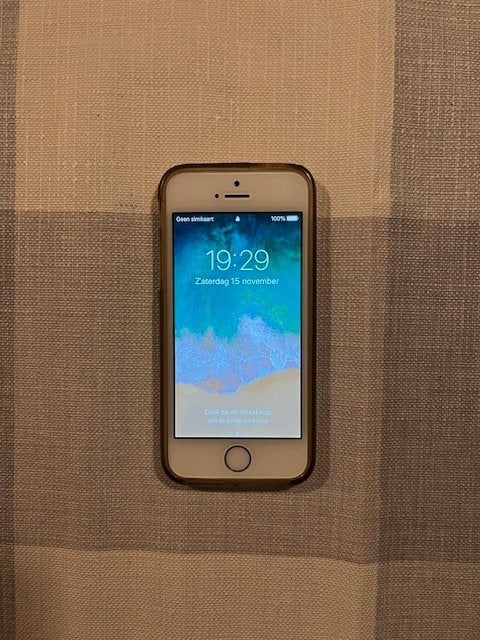 Iphone 6, met hoesje. 16Gb, Telecommunicatie, Mobiele telefoons | Apple iPhone, Gebruikt, 16 GB, Wit, Ophalen of Verzenden