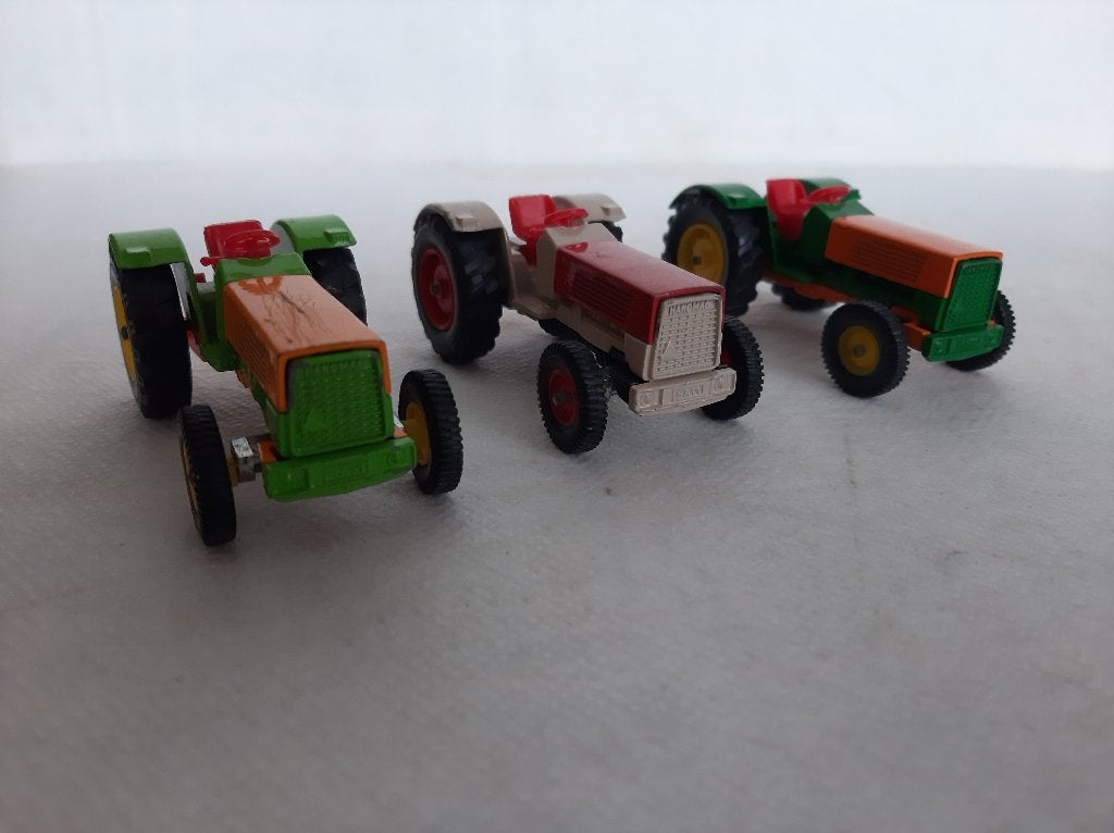 Siku 3 verschillende Hanomag V 287 tractoren jaren "60, Ophalen of Verzenden, Gebruikt, Hijskraan, Tractor of Landbouw, SIKU