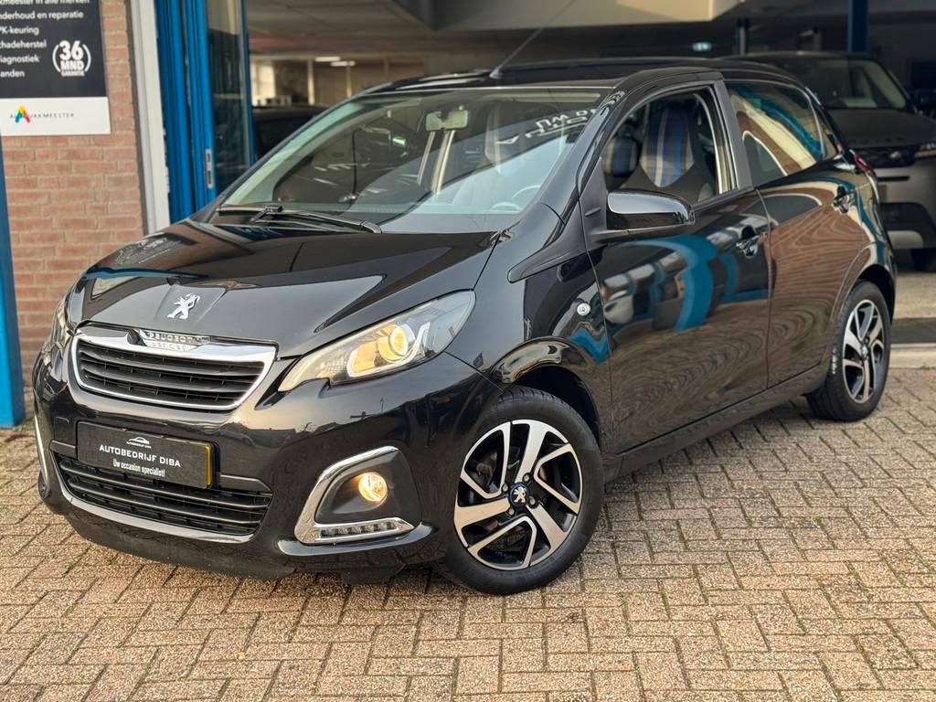 Peugeot 108 1.0 e-VTi Allure 2019 Zwart NAVI CLIMA LM NAP!, Stof, Gebruikt, 4 stoelen, Zwart