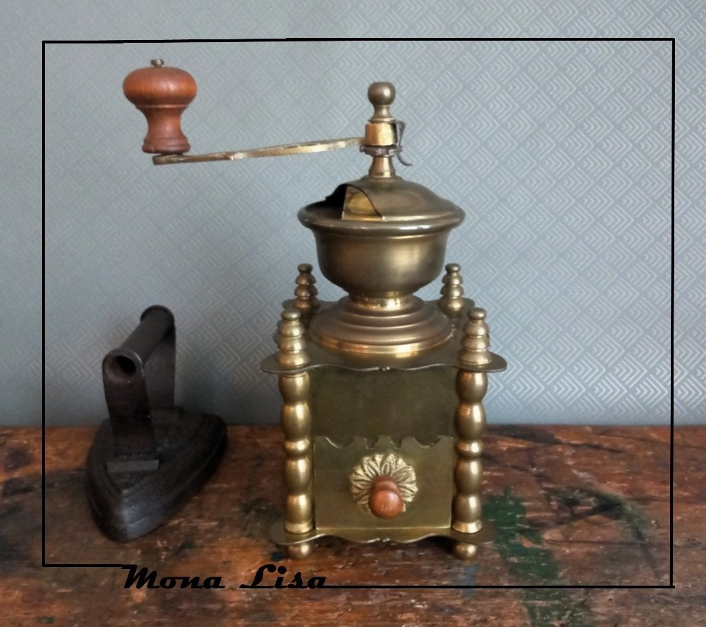Messing KOFFIEMOLEN, 25 cm hoog, Antiek en Kunst, Antiek | Keukenbenodigdheden, Ophalen of Verzenden