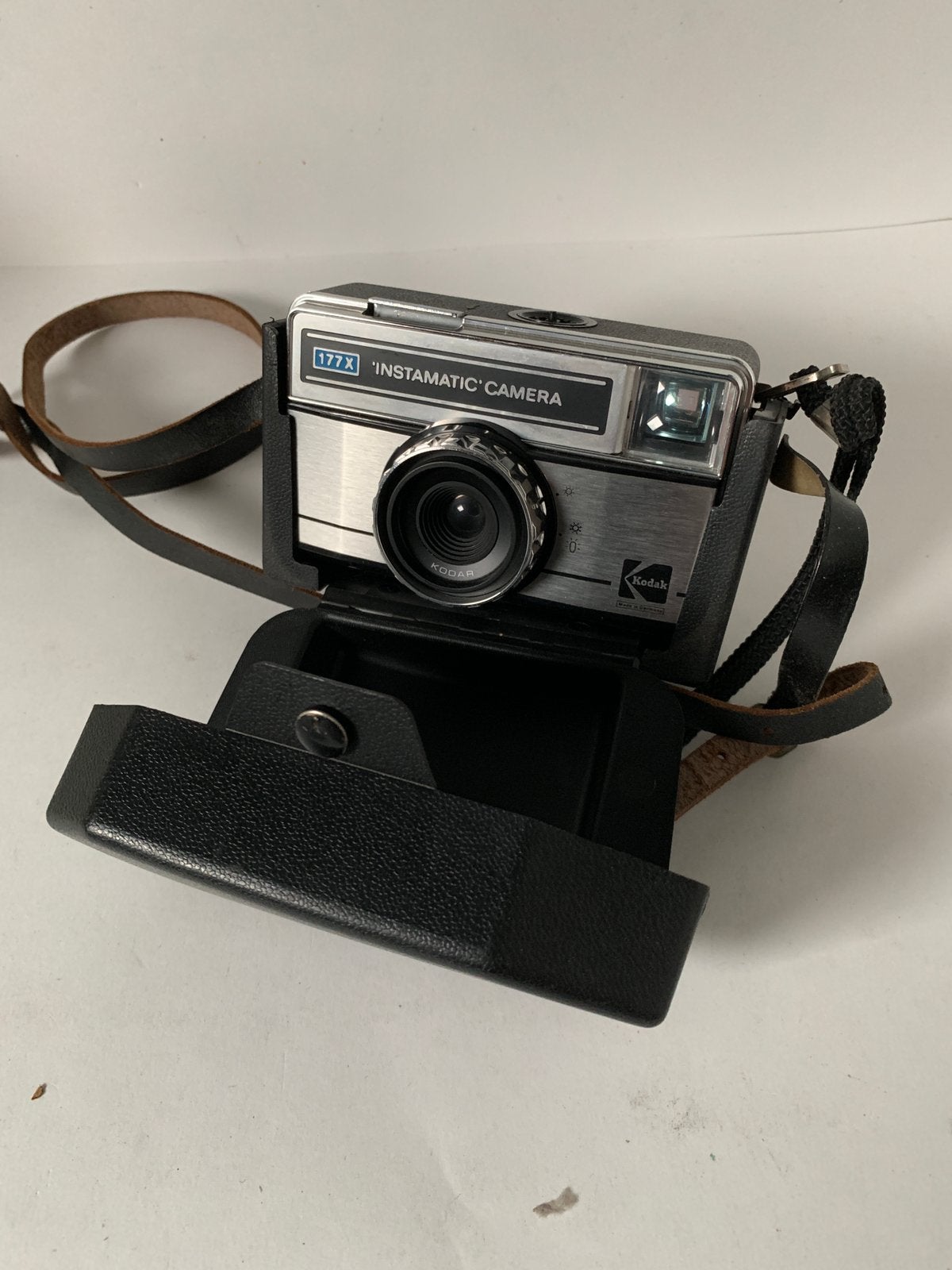 Vintage Kodak Instamatic 177X Camera met hoesje, Audio, Tv en Foto, Fotocamera's Analoog, Ophalen of Verzenden, Gebruikt, Compact