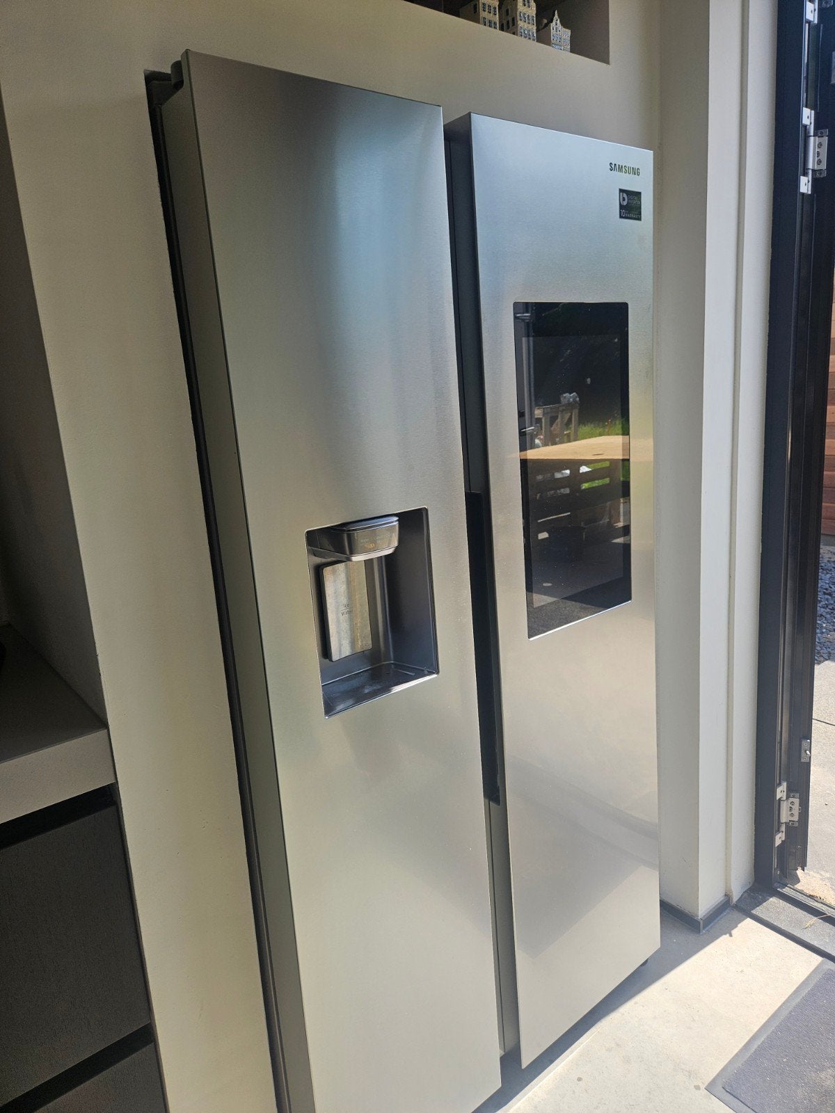 Samsung Amerikaanse Koelkast met Water- en IJsdispenser, Ophalen, 200 liter of meer, 60 cm of meer, Met aparte vriezer