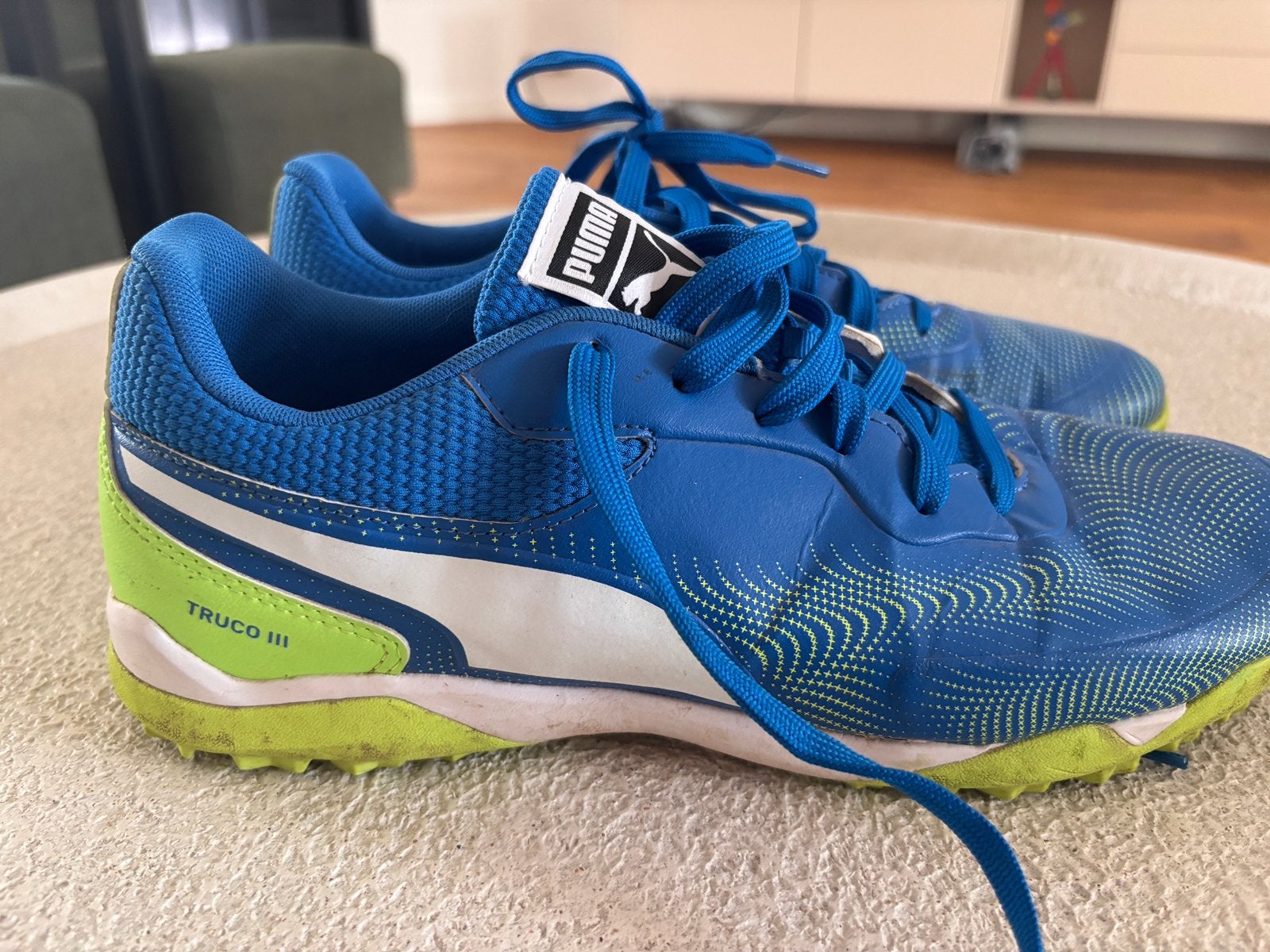 Puma Truco III voetbalschoenen / kunstgrasschoenen – maat 43, Sport en Fitness, Maat XS of kleiner, Ophalen of Verzenden, Zo goed als nieuw