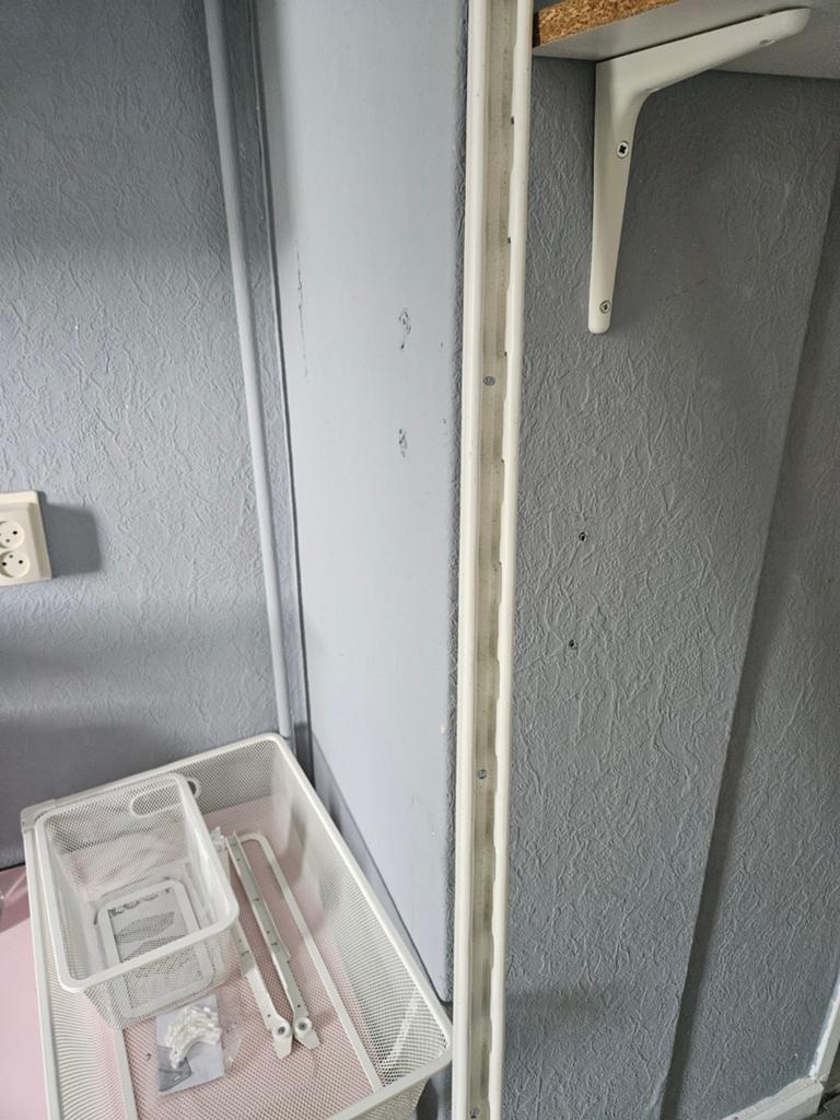 IKEA ALGOT wandrail 10035 - Wit, 160 cm, Huis en Inrichting, Kasten | Kledingkasten, Ophalen, Minder dan 50 cm, Gebruikt, Modern, Functioneel