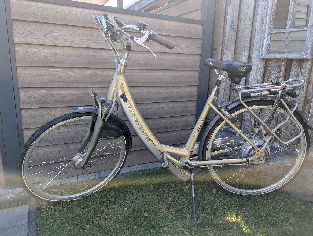 Wie doen we een plezier met elektrische fiets, Fietsen en Brommers, Elektrische fietsen, Ophalen, Minder dan 30 km per accu, Sparta