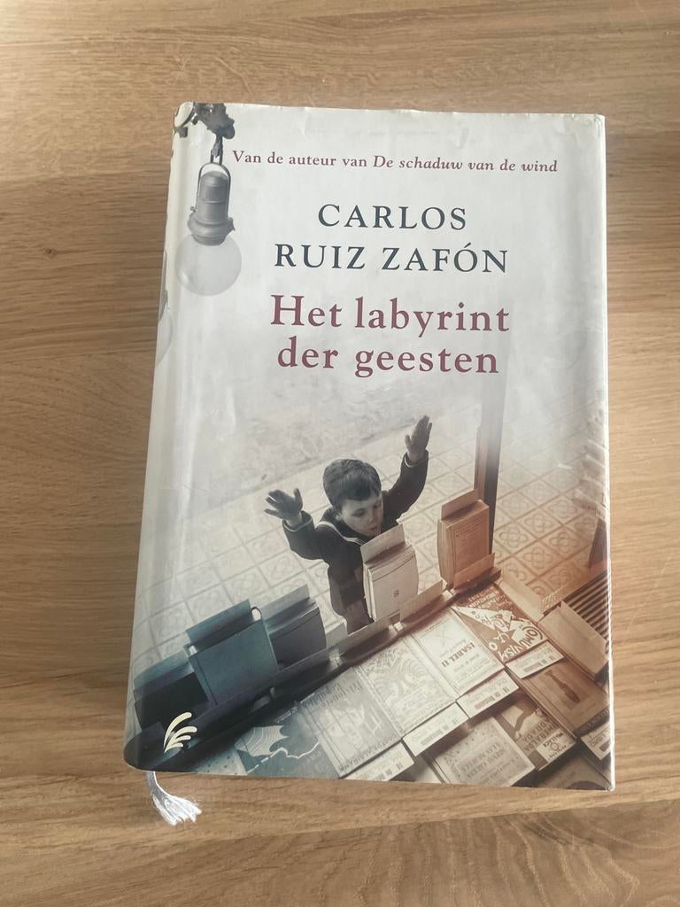 Het Labyrint der Geesten - Carlos Ruiz Zafón, Ophalen of Verzenden, Zo goed als nieuw