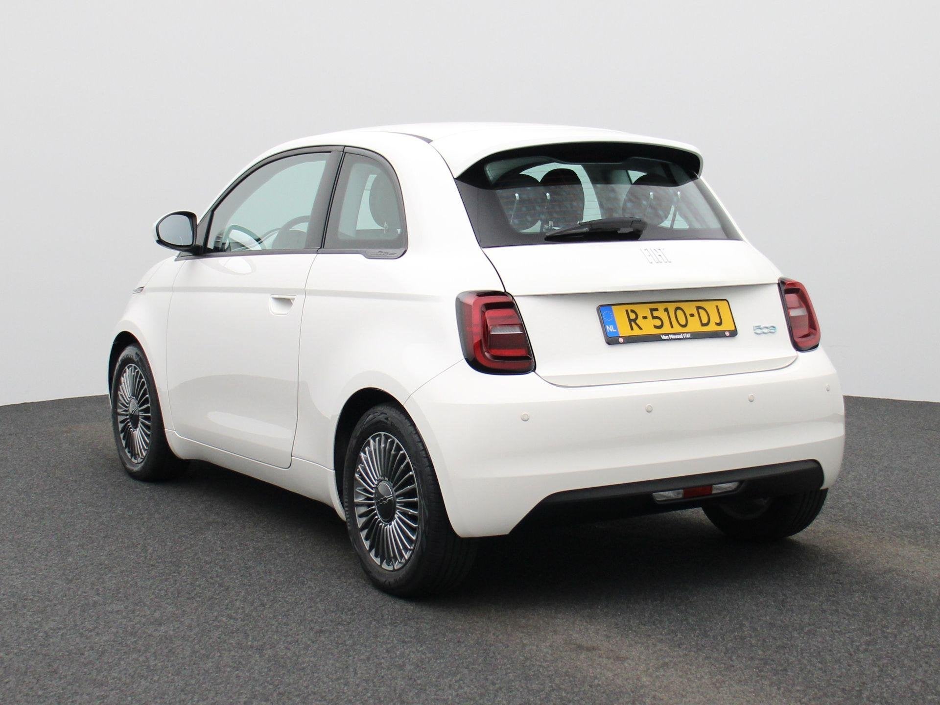 Fiat 500 Icon 42 kWh | WORDT VERWACHT | APPLE CARPLAY - ANDR, 12 maanden, Stof, 4 stoelen, Wit