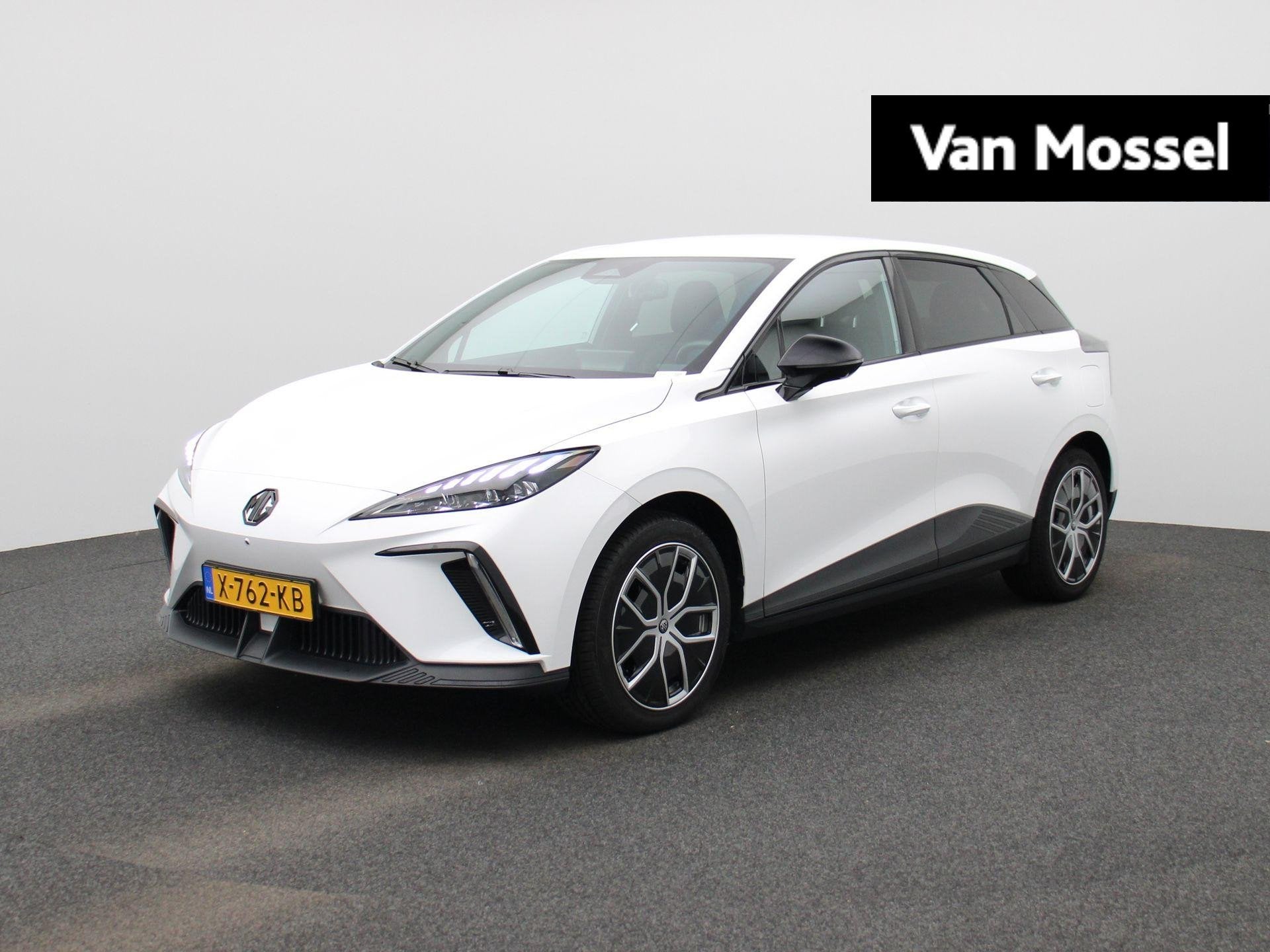 MG MG4 Electric Luxury 64 kWh MG 4 Luxury 64 kWh, Auto's, Automaat, 12 maanden, Achterwielaandrijving, Gebruikt