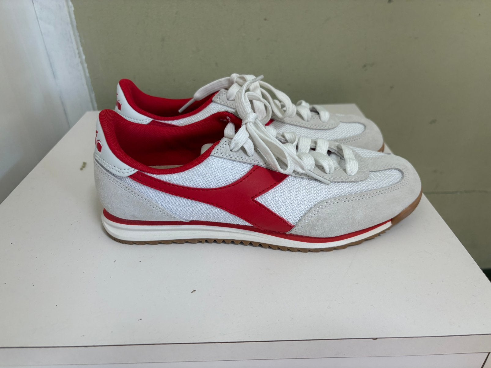Diadora Cross maat 40 nieuw, Kleding | Dames, Schoenen, Wit, Nieuw, Ophalen of Verzenden, Sneakers of Gympen