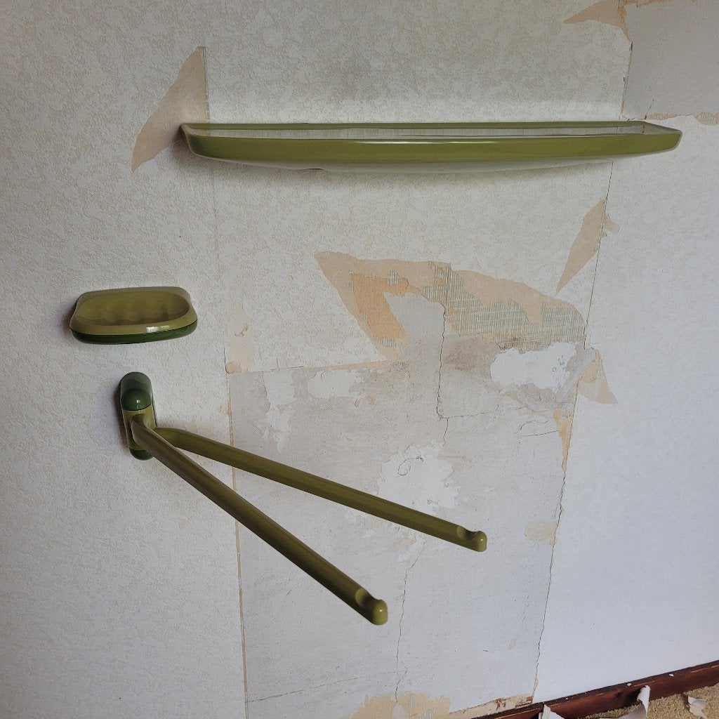Vintage jaren 70 badkamerset Olijfgroen (3-delig), Huis en Inrichting, Ophalen, Gebruikt, Overige typen, 50 tot 100 cm