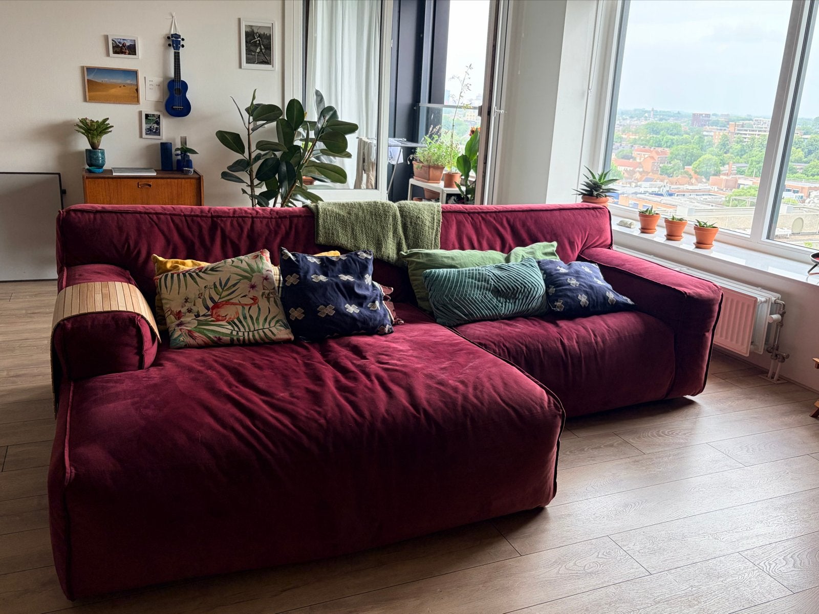 Fest Hoekbank - Gebruikt met beschadigingen en vlekken, Huis en Inrichting, Banken | Bankstellen, Ophalen, 250 tot 300 cm, Gebruikt