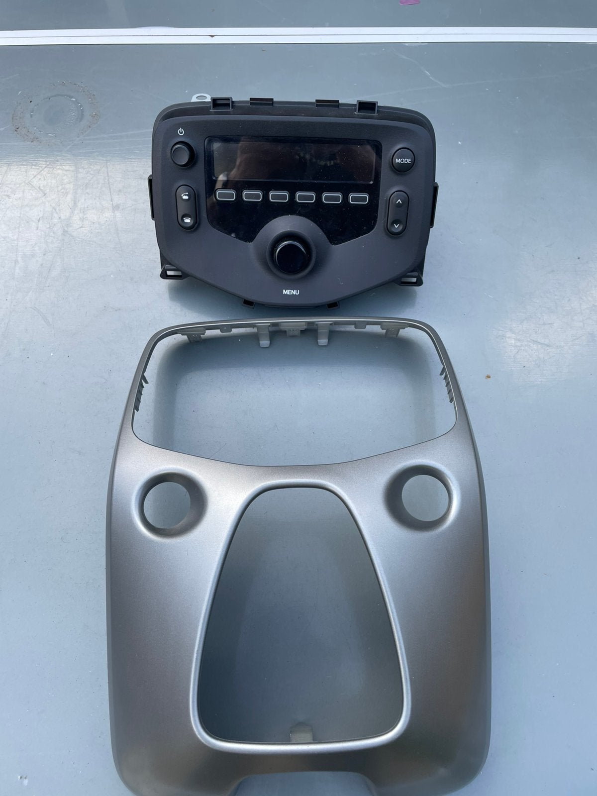 Originele radio met frame Citroën C1, Ophalen, Gebruikt, Citroën