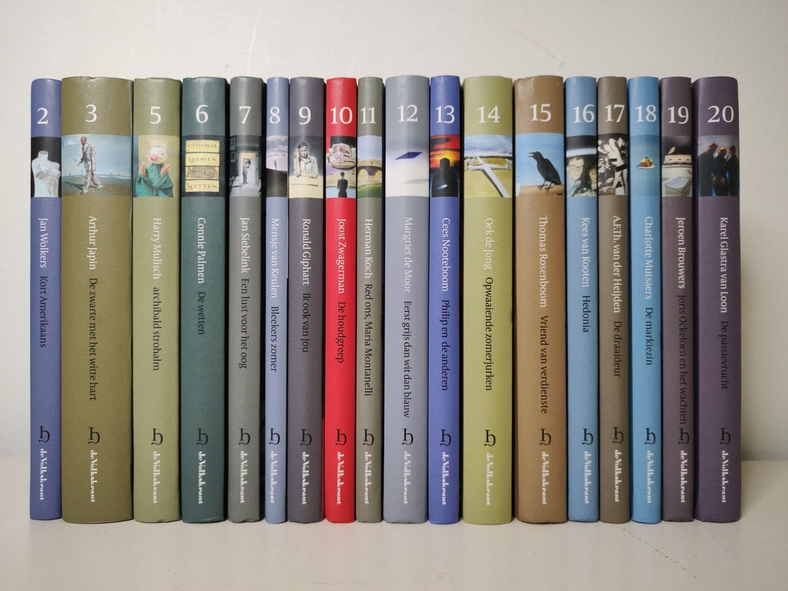 De beste debuutromans editie Volkskrant 18 vd 20 delen, Boeken, Ophalen of Verzenden, Zo goed als nieuw, Diverse auteurs, Nederland