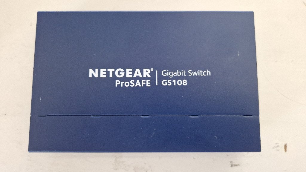 Netgear 8 poorts switch, Ophalen, Zo goed als nieuw