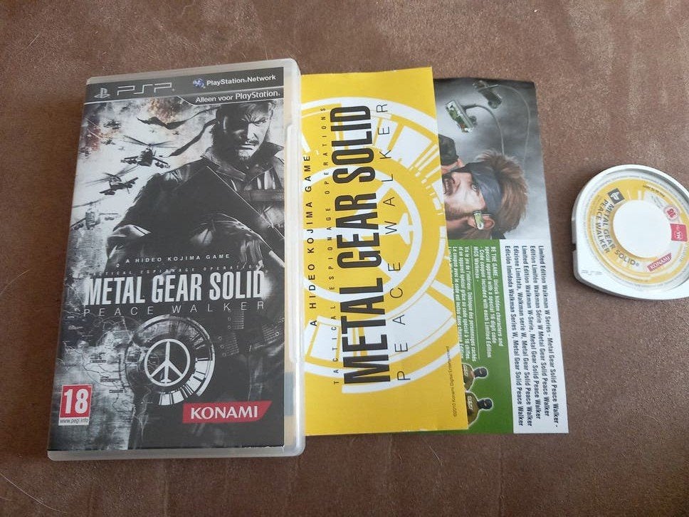 Metal gear solid peace walker - psp - compleet, Spelcomputers en Games, Games | Sony PlayStation Portable, Avontuur en Actie, Gebruikt