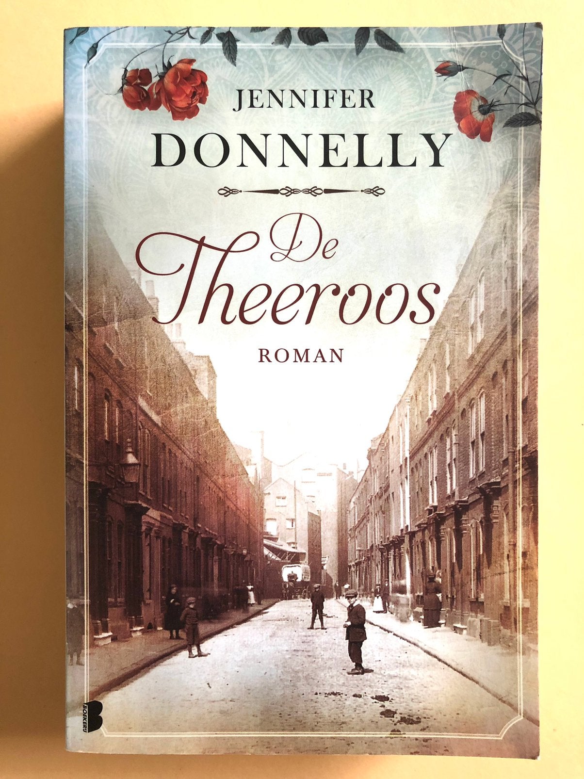Jennifer Donnelly - De theeroos, Ophalen of Verzenden, Zo goed als nieuw, Jennifer Donnelly