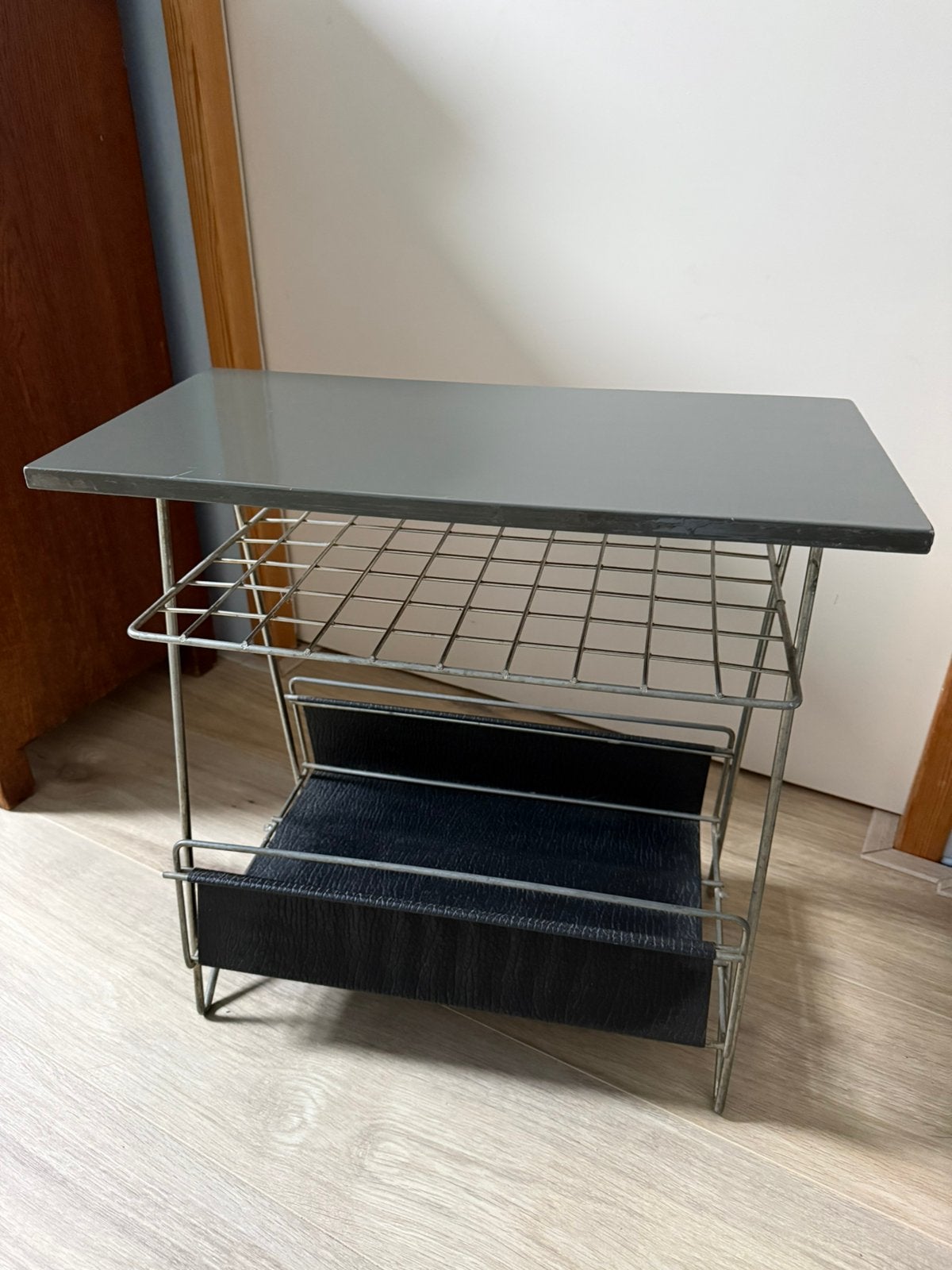 Vintage mid-century jaren ‘60 lectuurtafel, Ophalen, Minder dan 45 cm, Minder dan 55 cm, Metaal of Aluminium