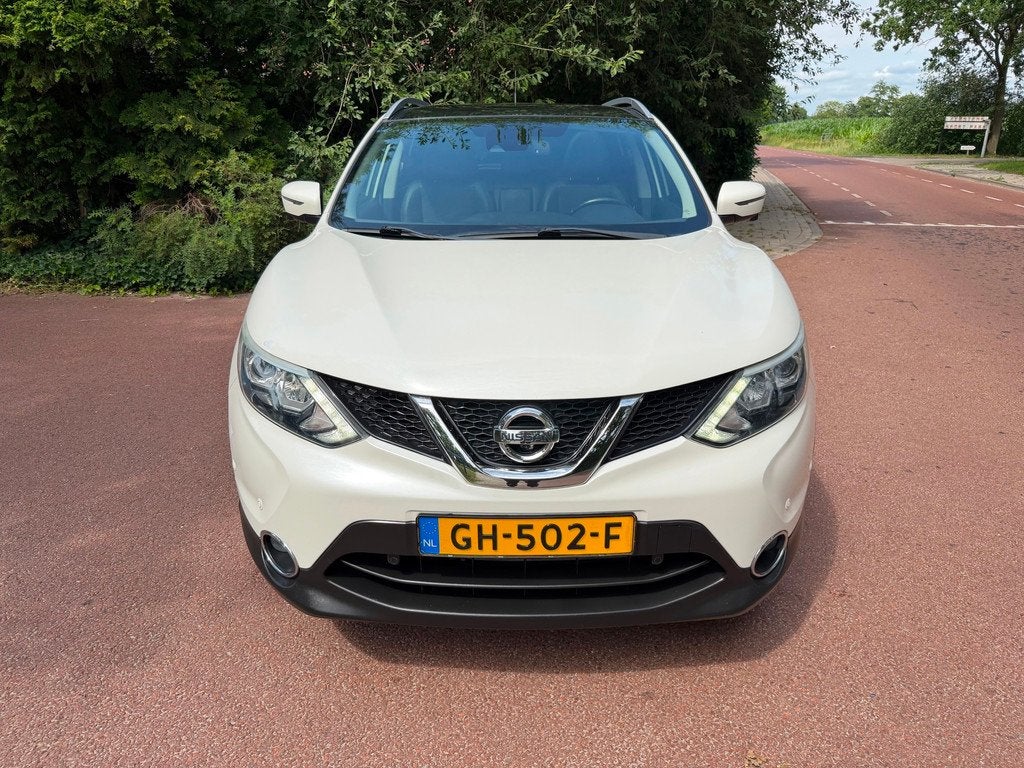 Nissan Qashqai 1.2 Tekna / Navi / Camera / Pano / led / NAP, Auto's, Nissan, Voorwielaandrijving, Euro 5, Gebruikt, 4 cilinders