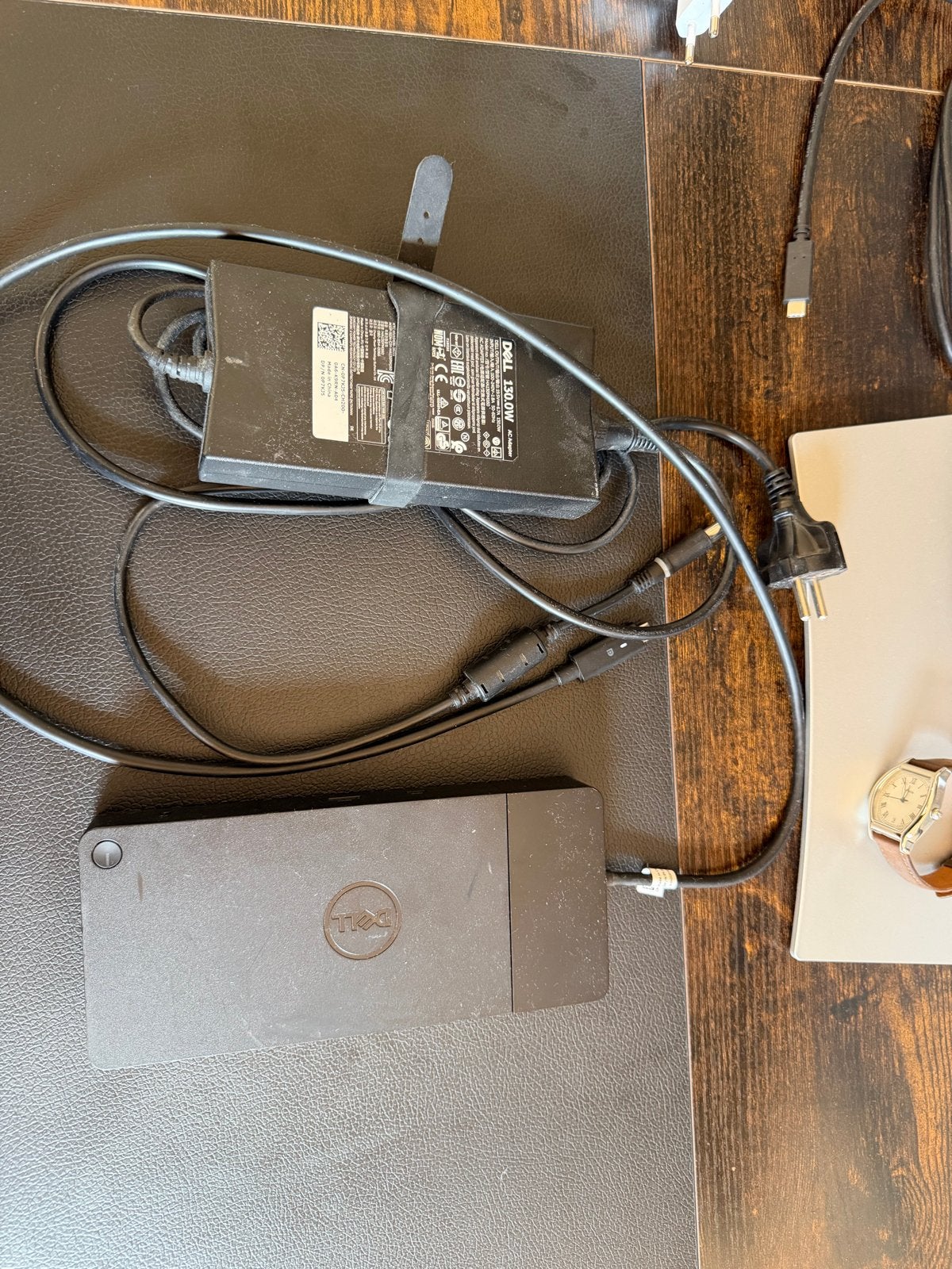 Dell Dockingstation met 130W adapter, Ophalen, Gebruikt