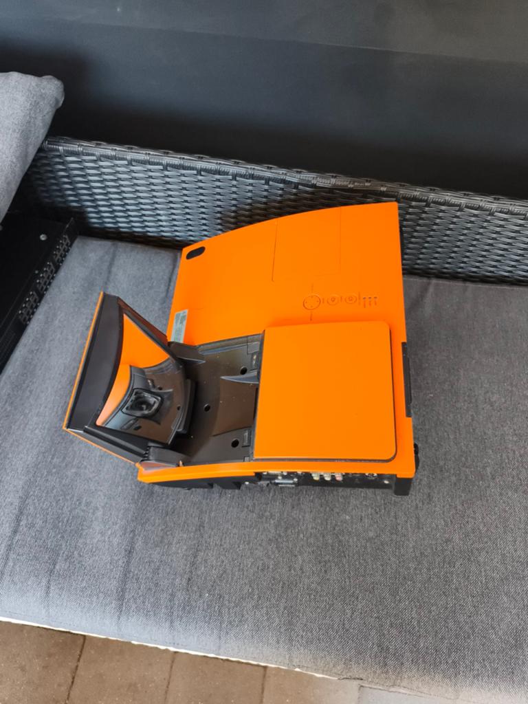 Hitachi ED-A110 LCD Projector - Oranje, Ophalen, Gebruikt, LCD, Overige resoluties