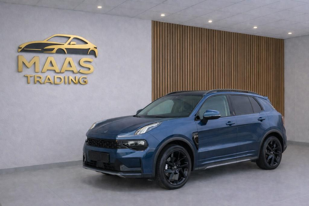 Lynk & Co 01 1.5 Plug in Hybrid Black Edition Bomvol, Auto's, Euro 6, Blauw, Plug-in hybride, Bedrijf