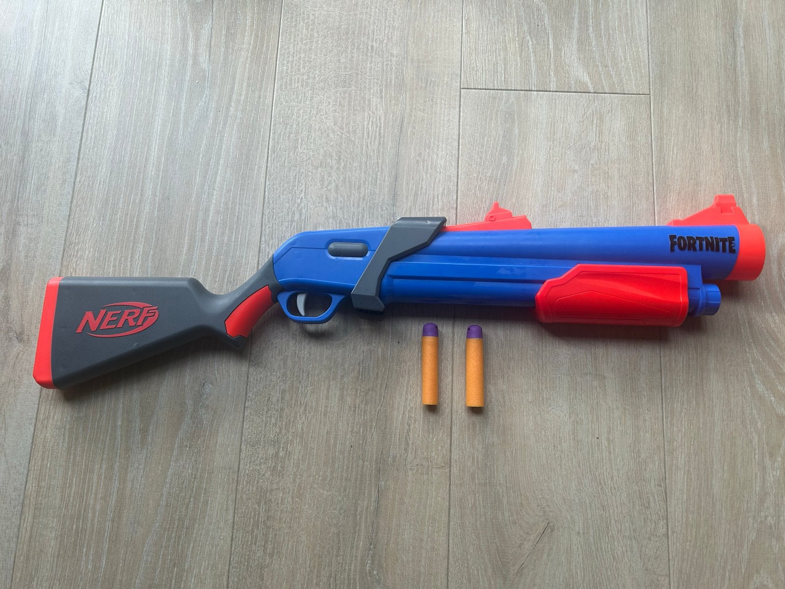 Nerf Fortnite Pump-SG Blaster met 2 pijltjes, Ophalen of Verzenden, Zo goed als nieuw, Jongen of Meisje