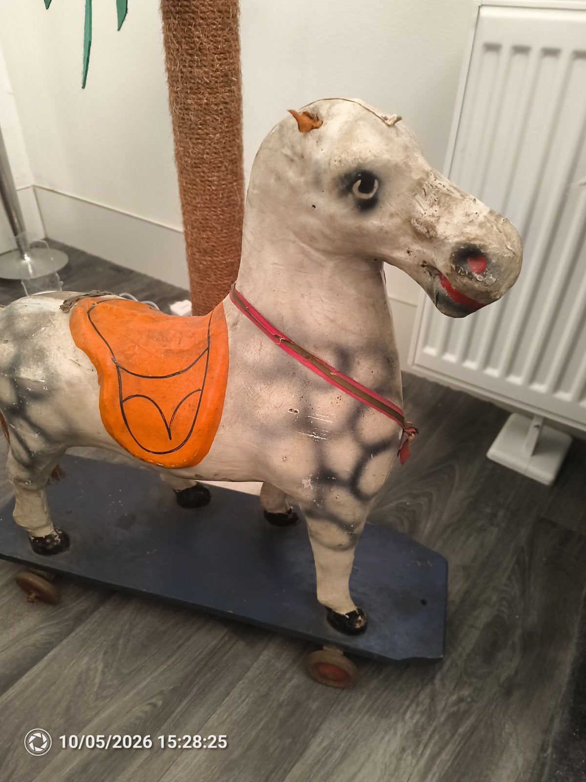 🐴 Antiek houten paard op wielen – brocante decor, Ophalen