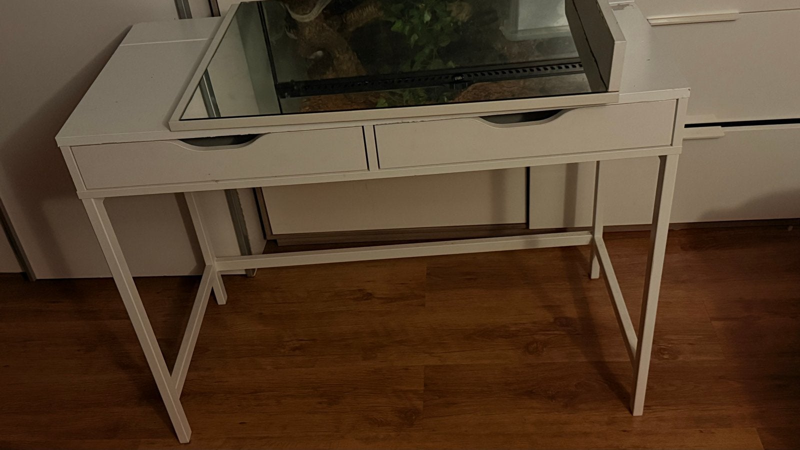 Witte tafel met spiegel en lades, Ophalen, Gebruikt, 100 tot 150 cm, Minder dan 100 cm