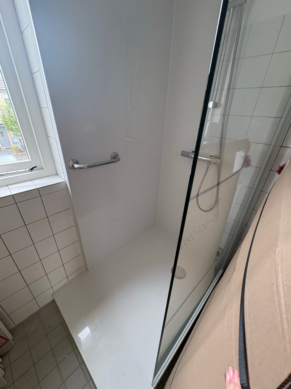 Nieuwe douchecabine 90x120 cm met wanden en douchebak, Ophalen, Zo goed als nieuw, Glas, Douche