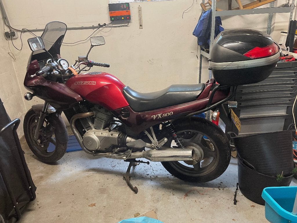 Suzuki VX 800 - Loop Sloop (Suzuki Intruder 800), Cardan-aandrijving, 2 cilinders, Motorrijbewijs A, Gebruikt